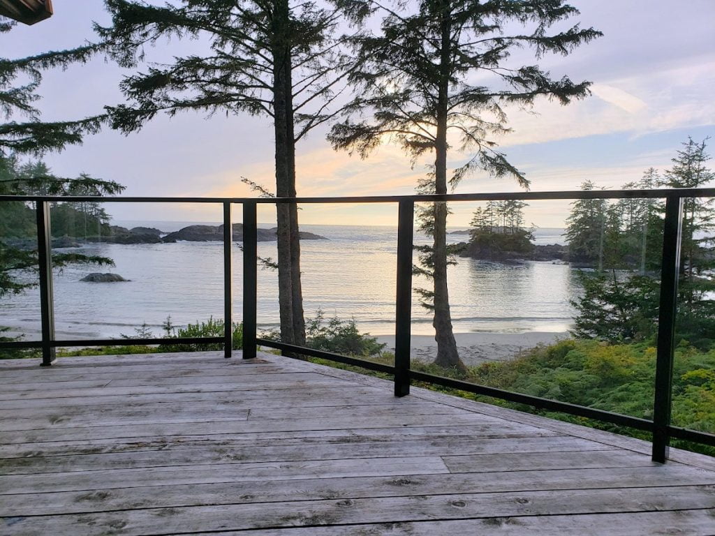 wya point resort ucluelet bc dekrail exterior aluminum railings